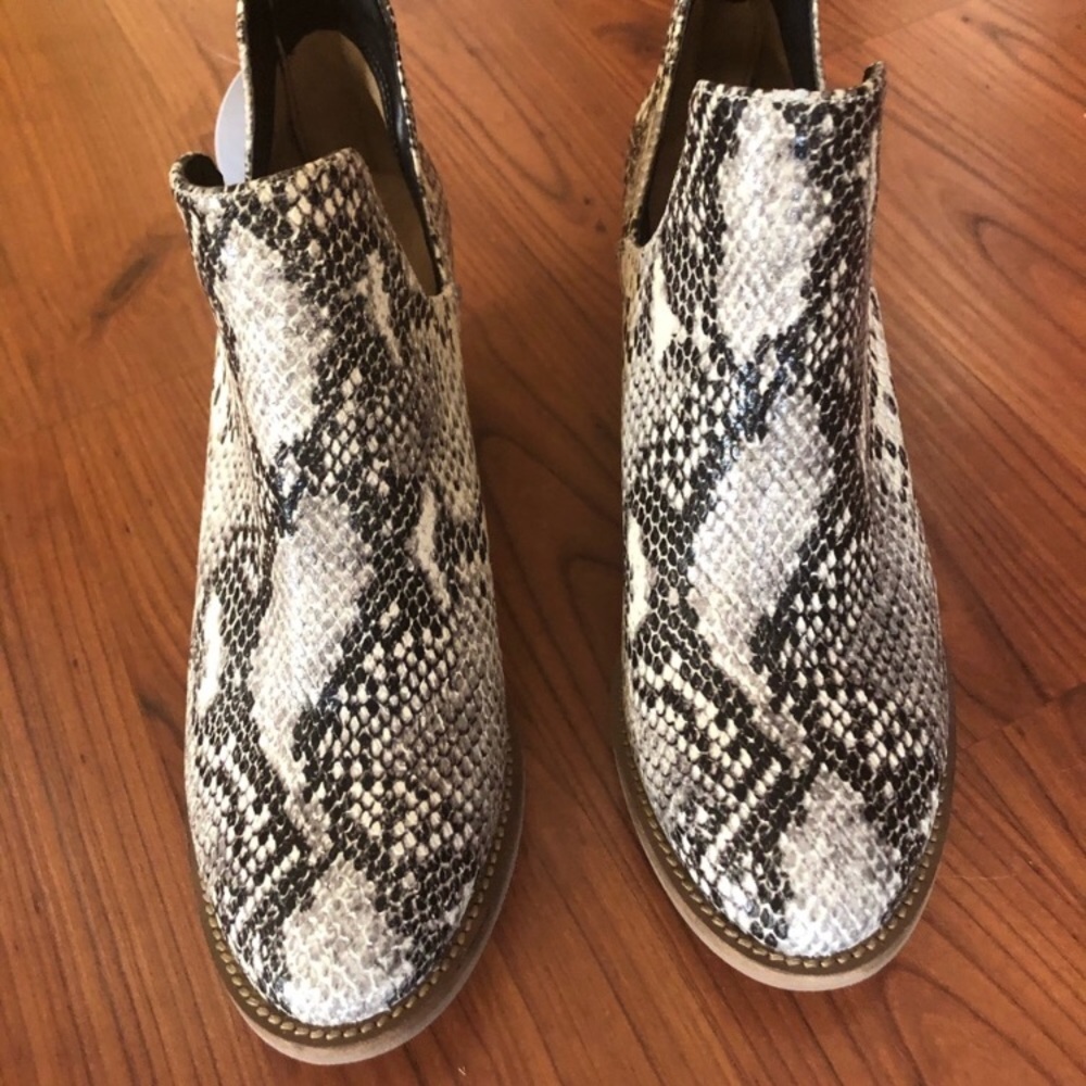 Blondo snake print  leather waterproof booties